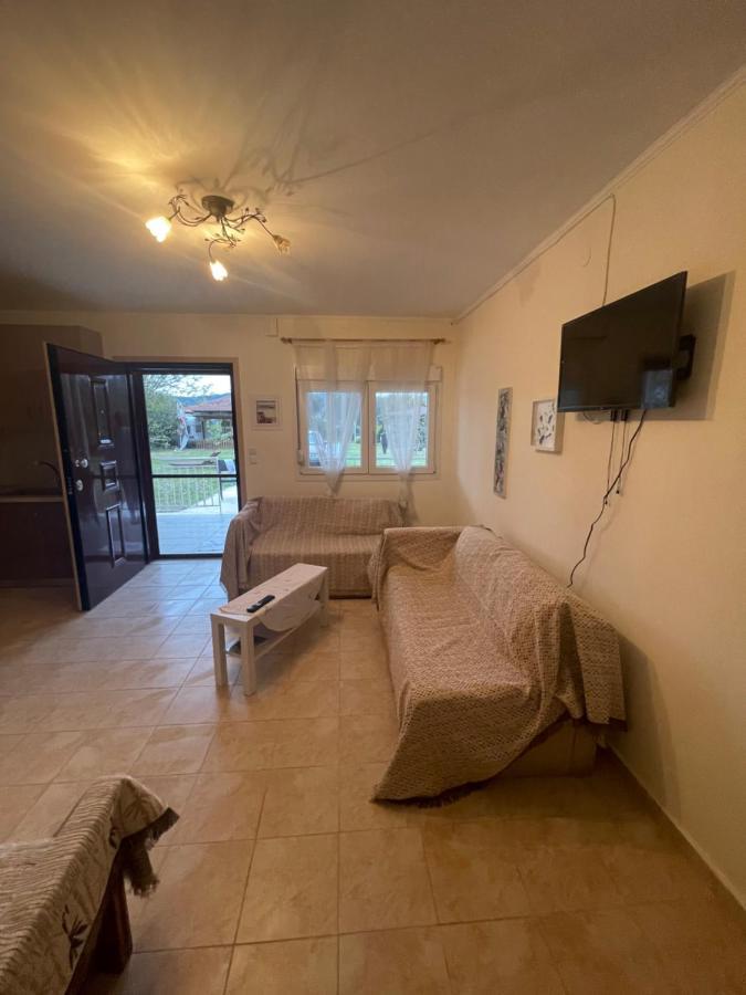Apartament Ευχάριστο Εξοχικό Σπίτι Με Barbeque Skála Foúrkas Zewnętrze zdjęcie